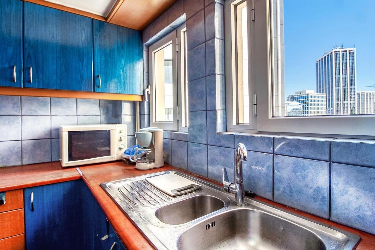 Spacious Flat Near Ampelokipoi Metro Station Атина Екстериор снимка