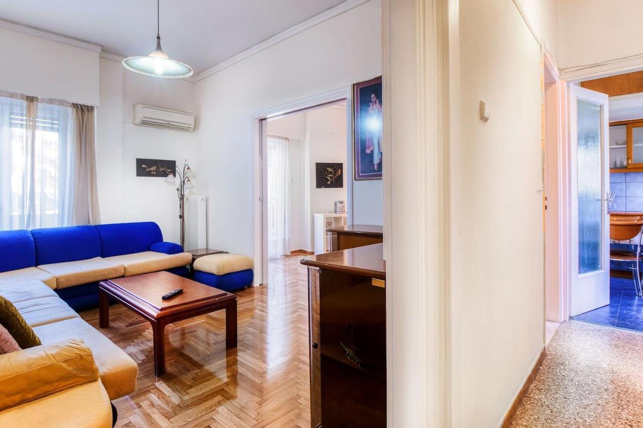 Spacious Flat Near Ampelokipoi Metro Station Атина Екстериор снимка