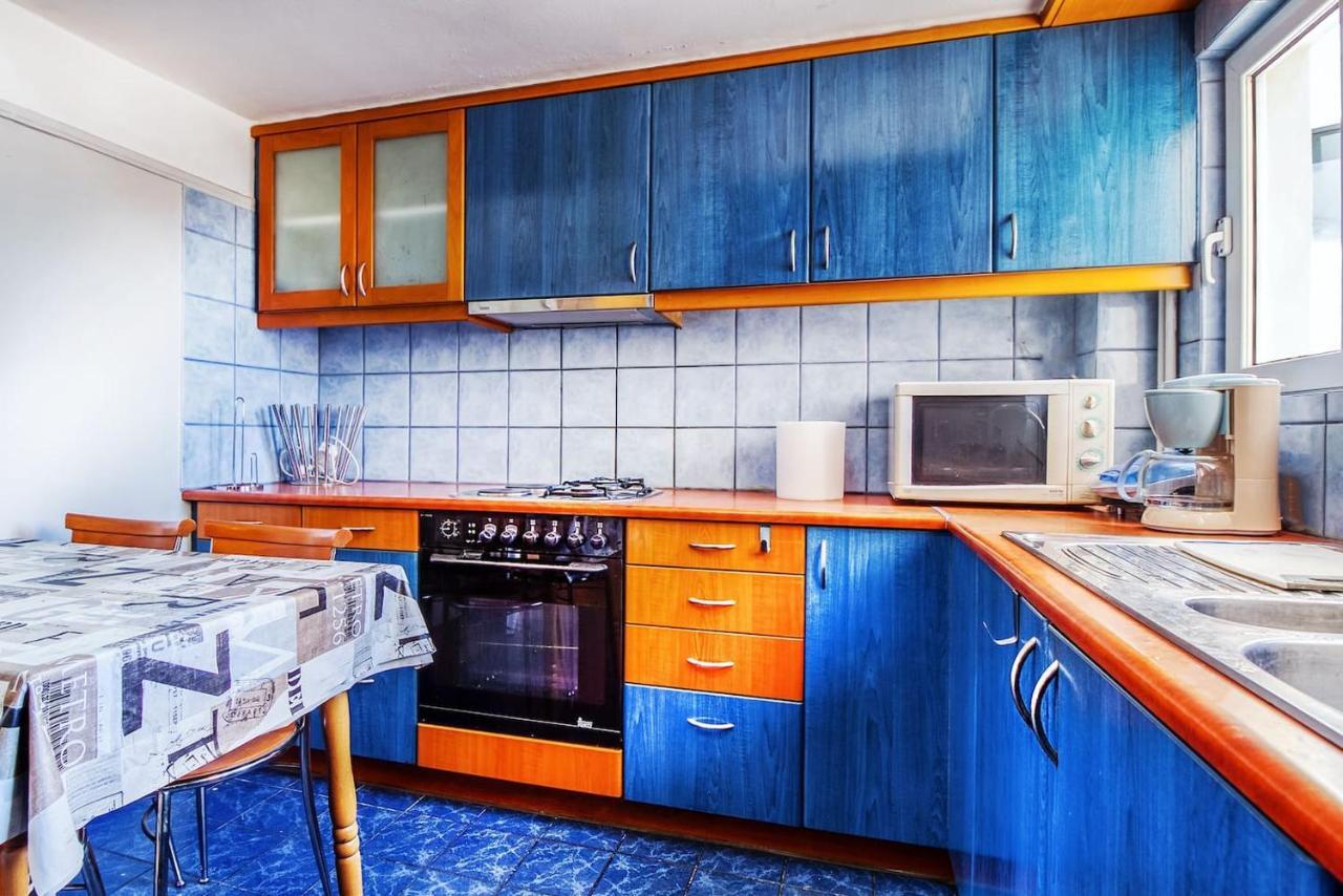 Spacious Flat Near Ampelokipoi Metro Station Атина Екстериор снимка